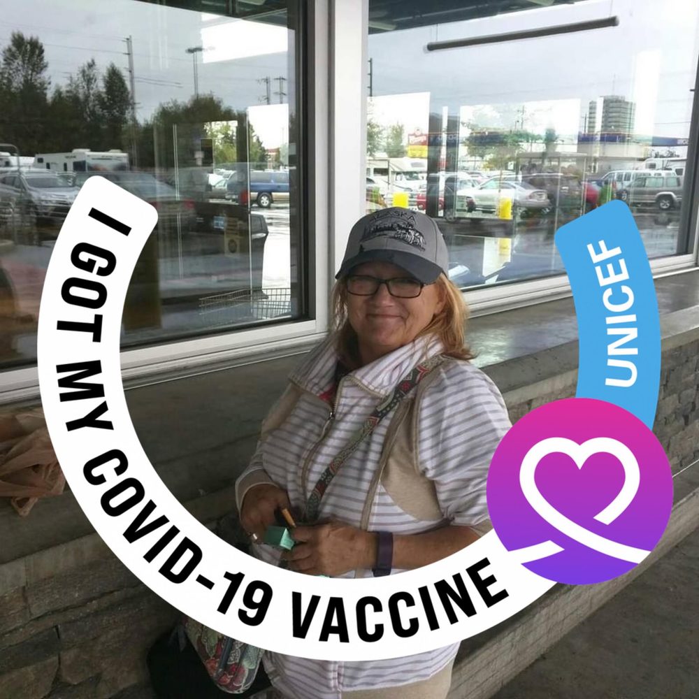 Meet your Posher, Laurie